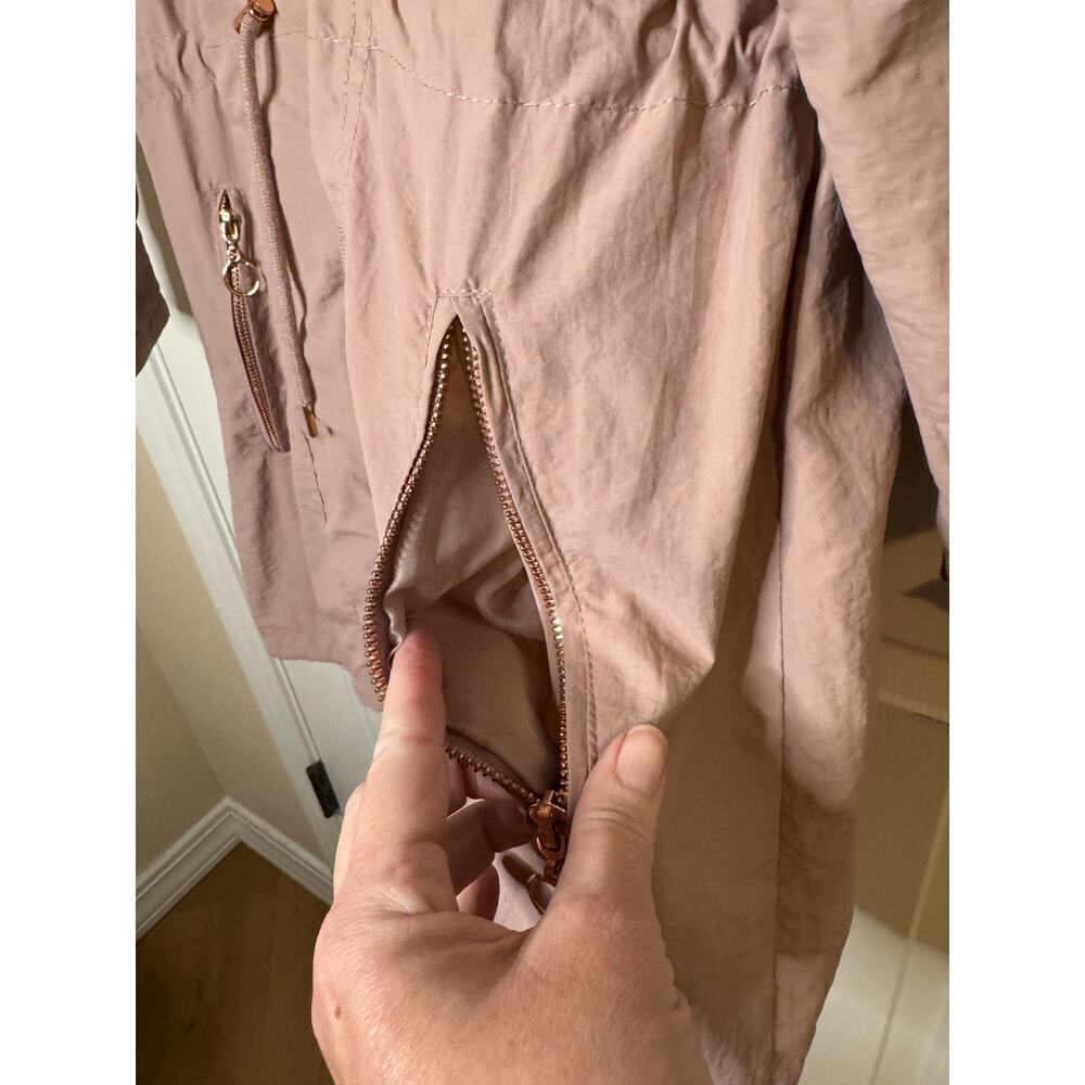 1 Sunset Lane Women's Lined Anorak Rain Jacket Windbreaker Dusty Pink Med - Picture 2 of 8